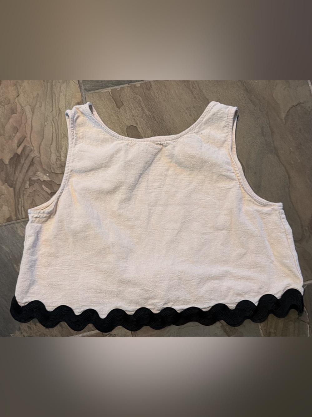 Beige Cropped Tank with Black Scallop Trim